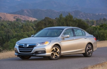 Giá xe Honda Accord 2013 tất cả các phiên bản hiện chưa được công bố.